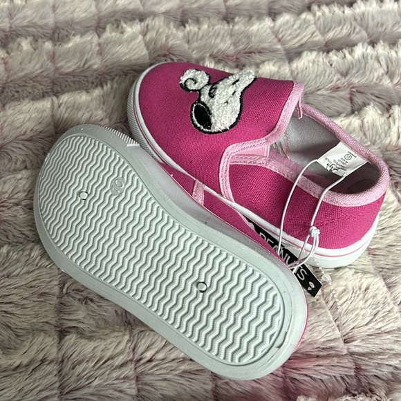 Snoopy Girls slip on sneakers size 10 - Picture 4 of 4